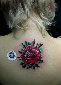 背部骷髅玫瑰纹身_玫瑰花纹身图案大全_纹身图吧